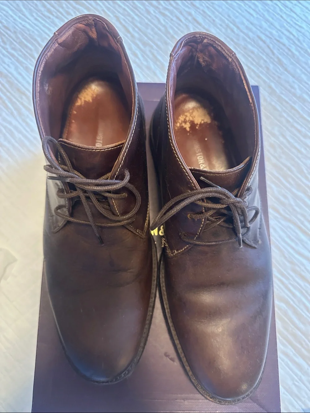 Johnston & Murphy classic chukka